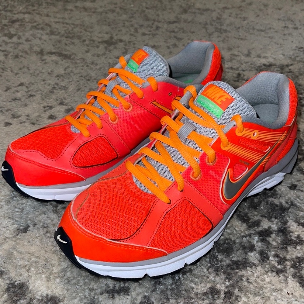 Nike Anodyne DS Shoes Women’s Size: 7.5 Orange/Silver 537681-800